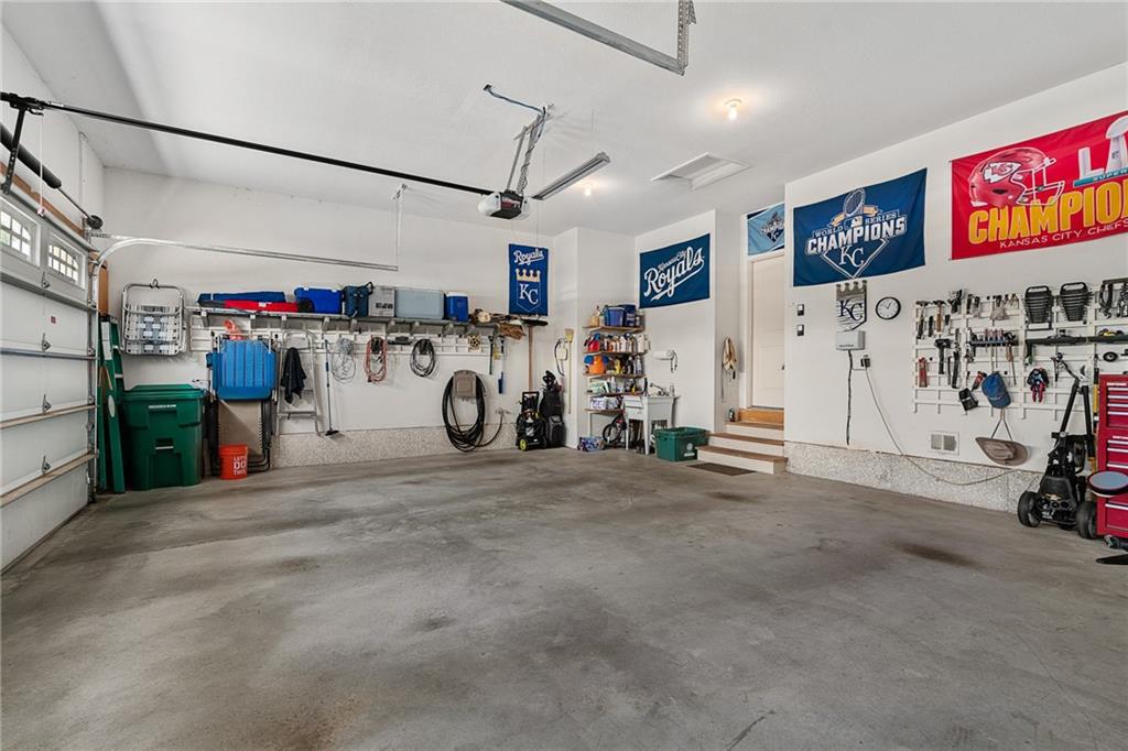 13286 Davis Avenue Property Photo 39