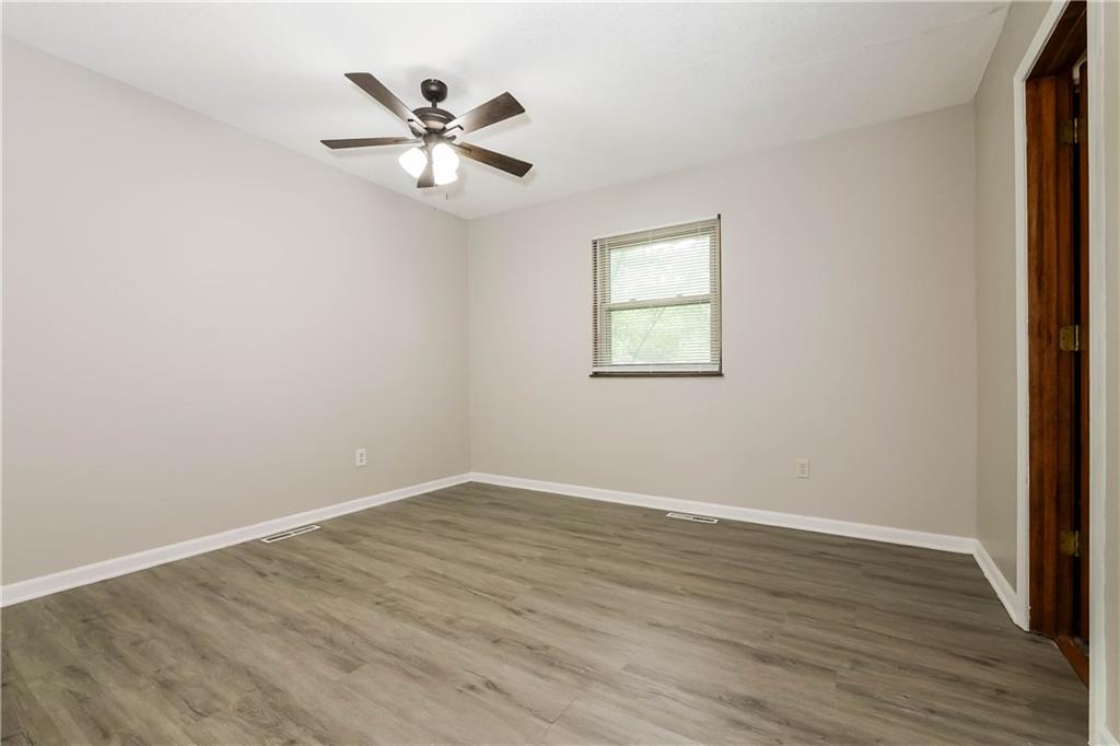 209 Valley Drive Property Photo 10