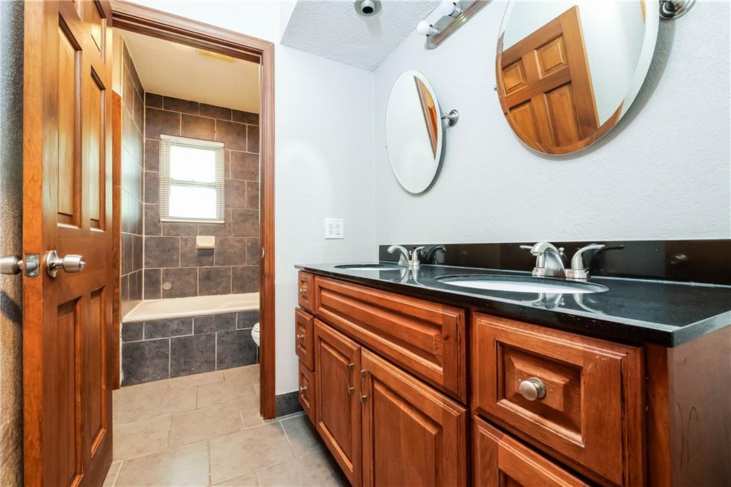 209 Valley Drive Property Photo 11