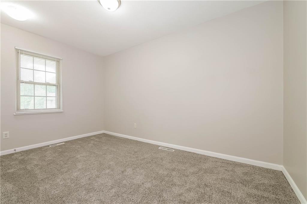 209 Valley Drive Property Photo 12