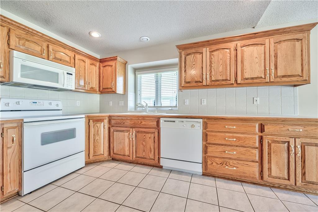 17904 E 29th Street Property Photo 11