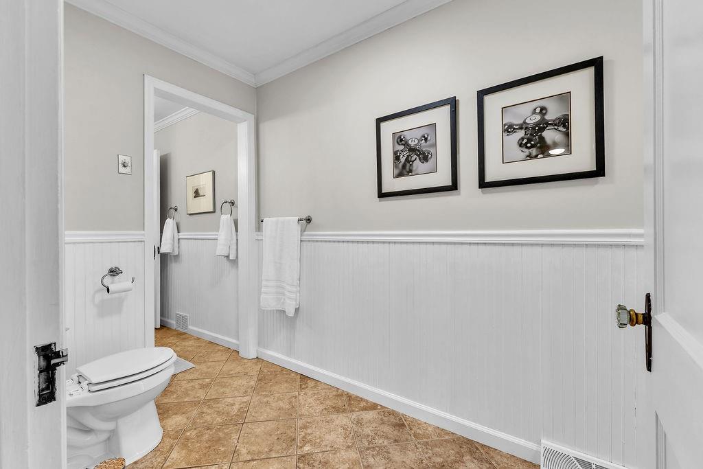 2611 Parallel Avenue Property Photo 13