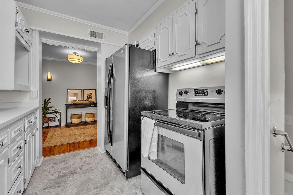 2611 Parallel Avenue Property Photo 19