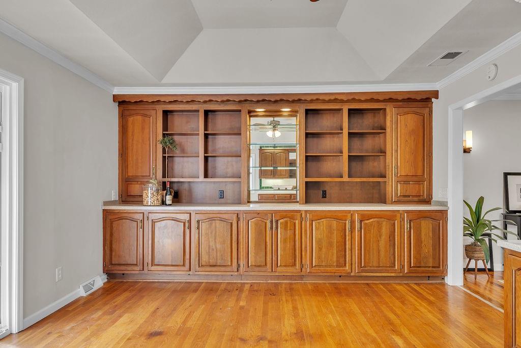 2611 Parallel Avenue Property Photo 25