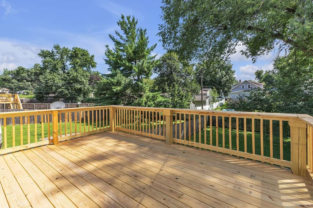2611 Parallel Avenue Property Photo 33