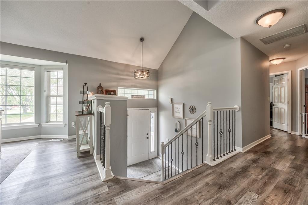 809 N Persimmon Drive Property Photo 3