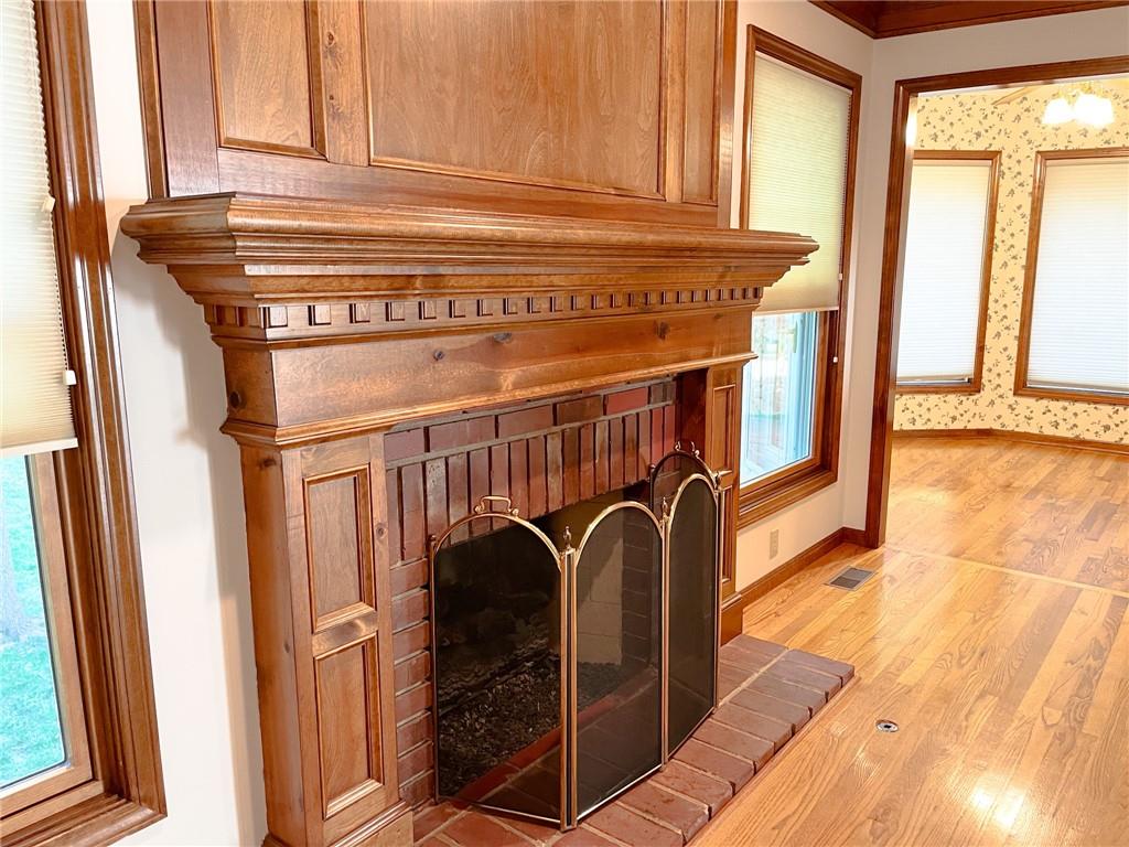 1231 Wildbriar Drive Property Photo 4