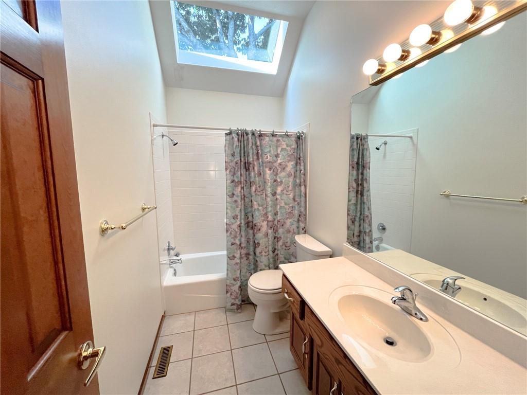 1231 Wildbriar Drive Property Photo 14