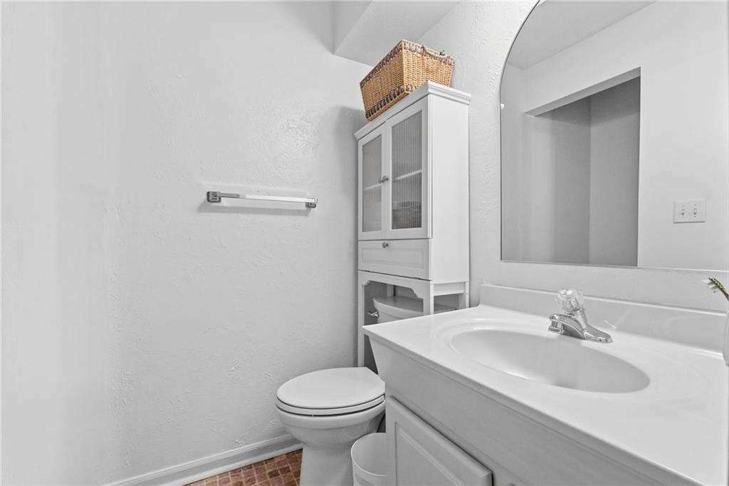 205 N Mulberry Street Property Photo 11