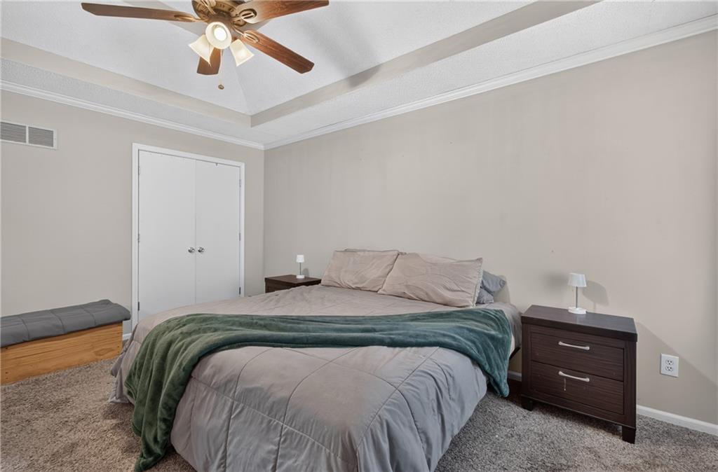 800 Ne Bristol Drive Property Photo 16