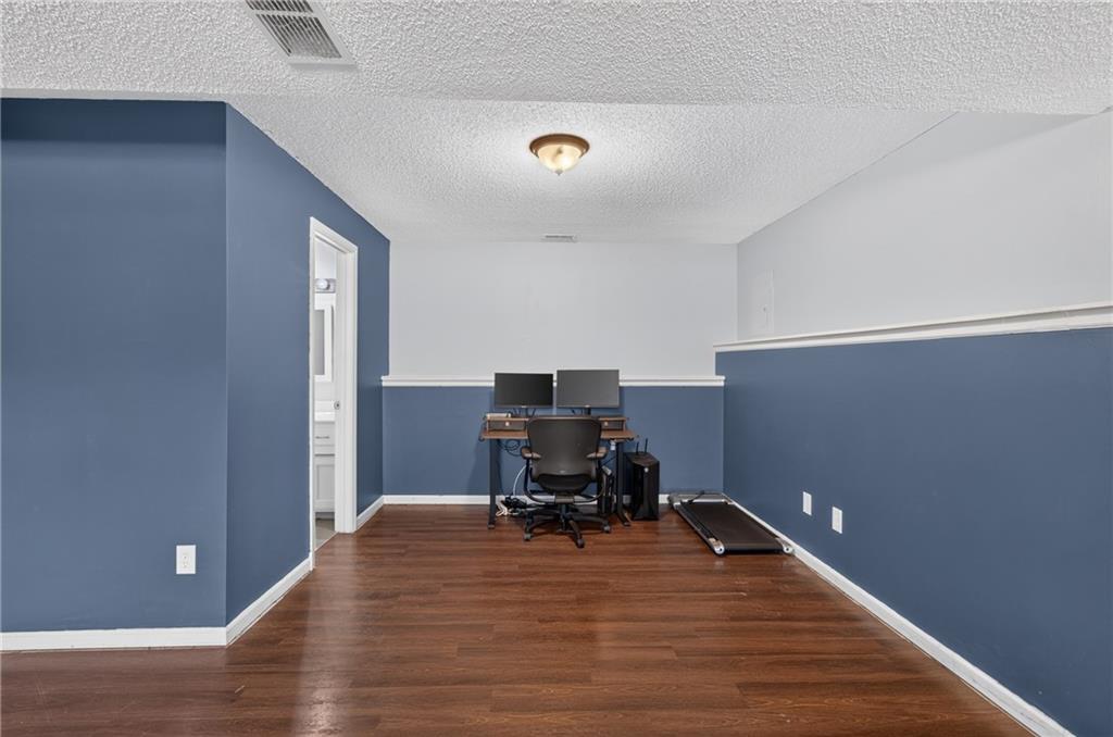 800 Ne Bristol Drive Property Photo 24