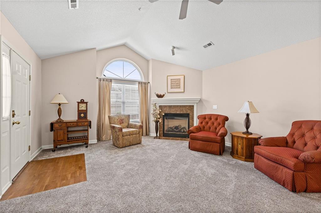 7135 Meadowsweet Lane Property Photo 6