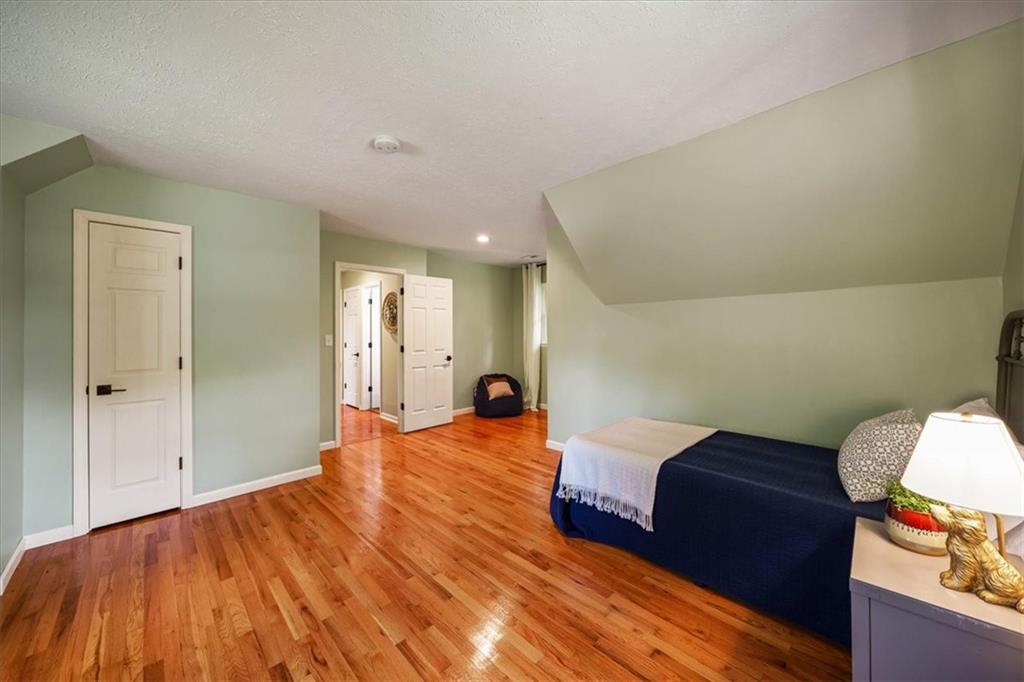 1421 Monterey Way Property Photo 22