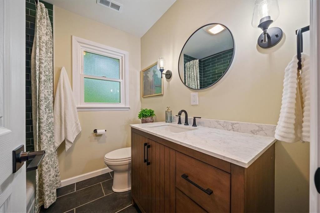 1421 Monterey Way Property Photo 23
