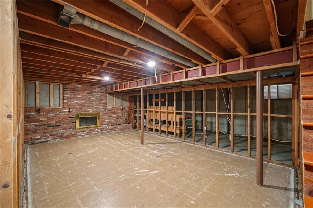 1421 Monterey Way Property Photo 25