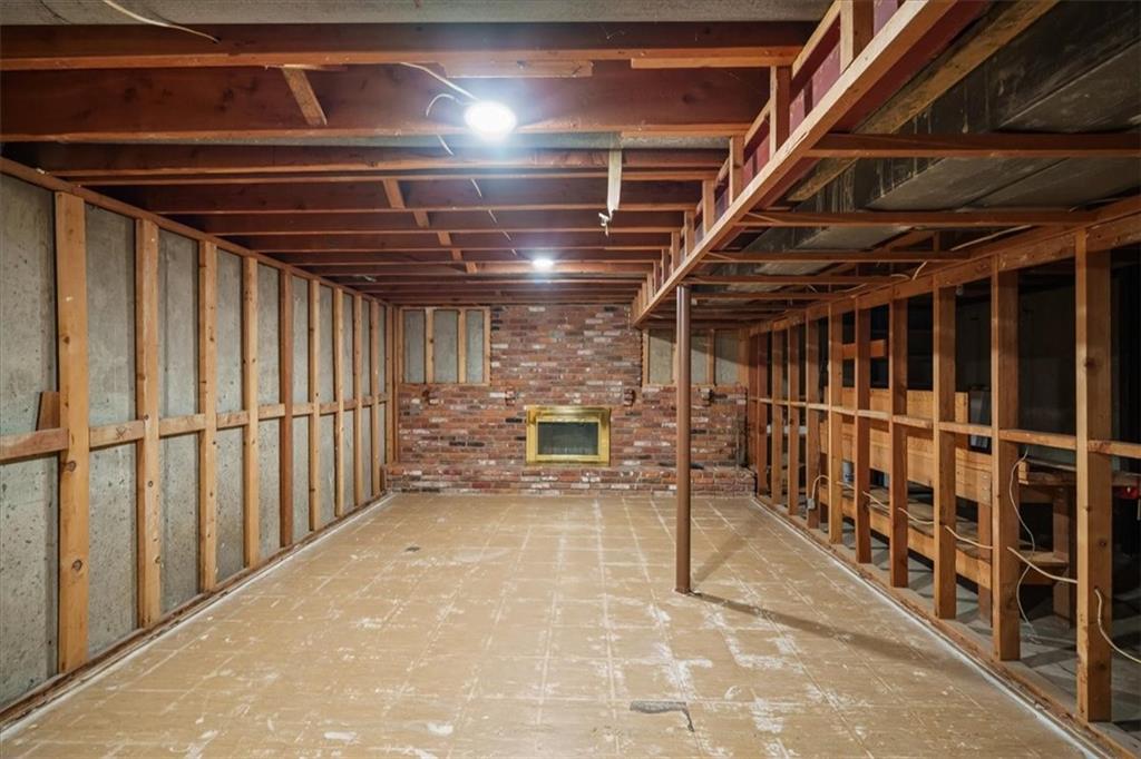 1421 Monterey Way Property Photo 26