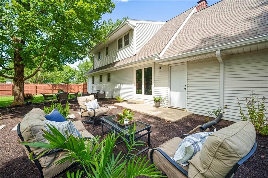 1421 Monterey Way Property Photo 37