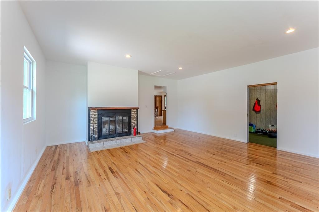 1608 S Malcolm Avenue Property Photo 12