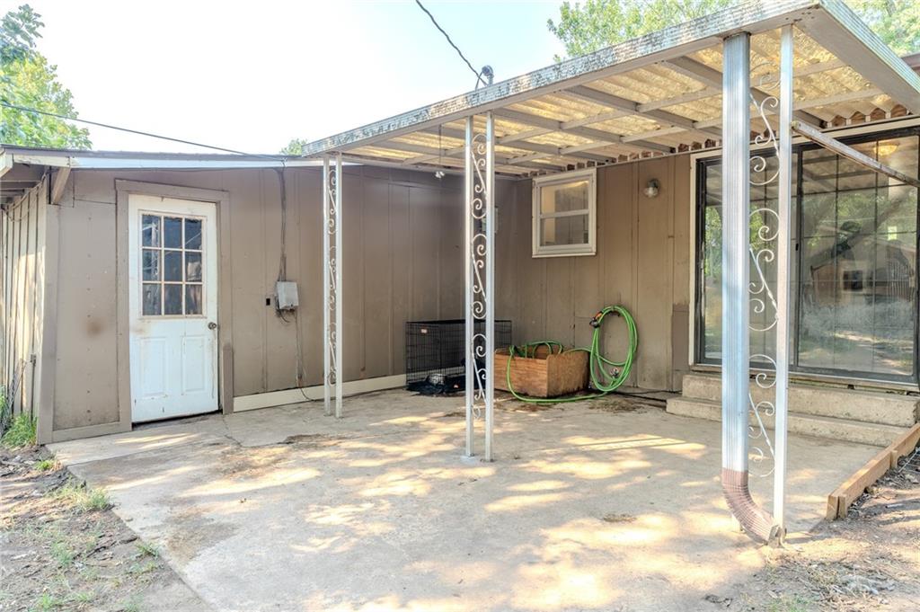 1608 S Malcolm Avenue Property Photo 25