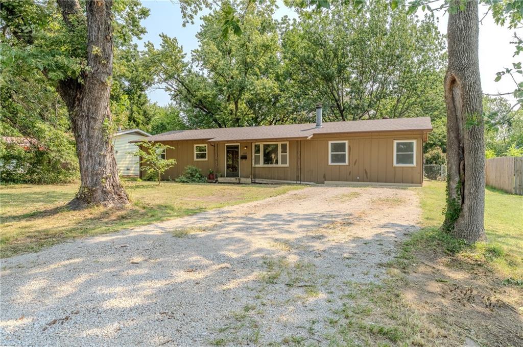 1608 S Malcolm Avenue Property Photo 28