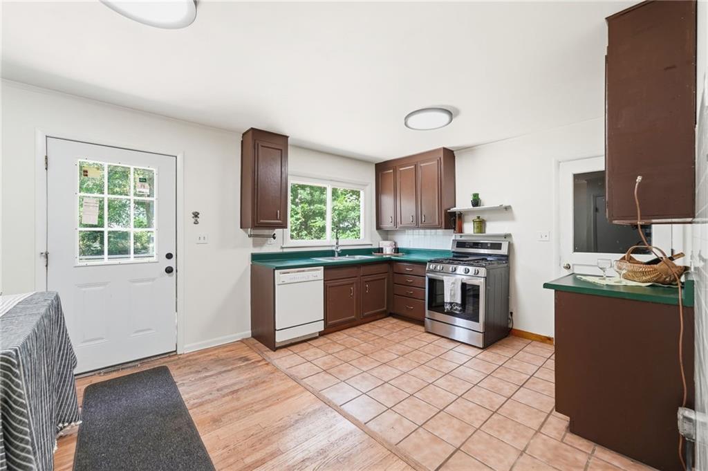 6930 Eby Avenue Property Photo 6