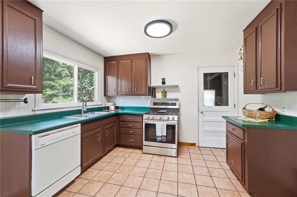 6930 Eby Avenue Property Photo 8