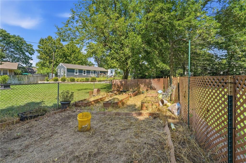6930 Eby Avenue Property Photo 31
