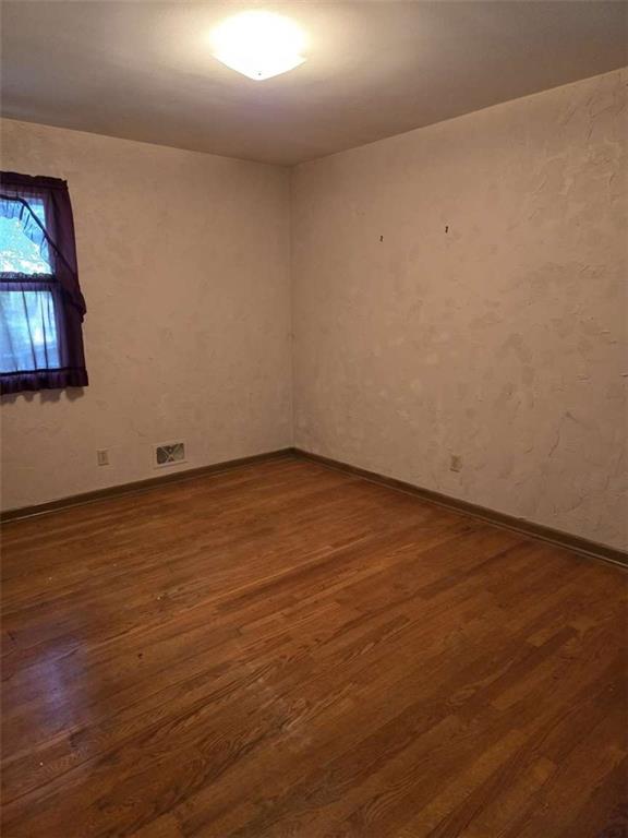 8805 Evanston Avenue Property Photo 10