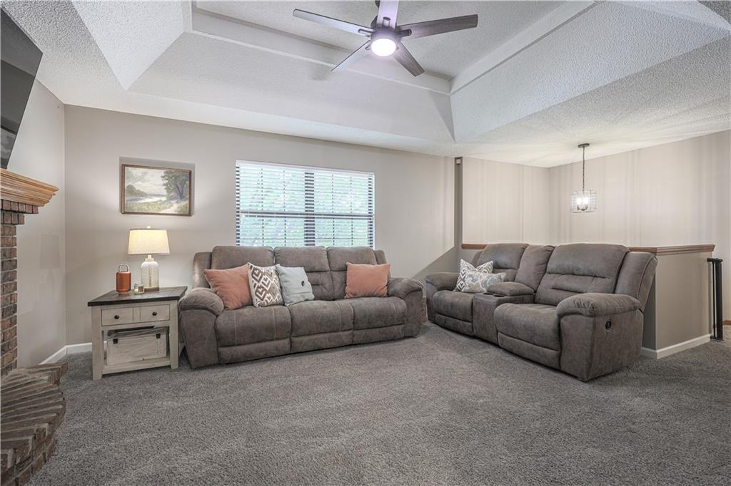 210 Dawn Avenue Property Photo 8