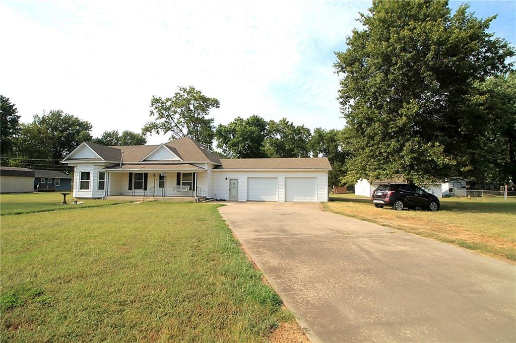 1005 E 4th Street Property Photo 11