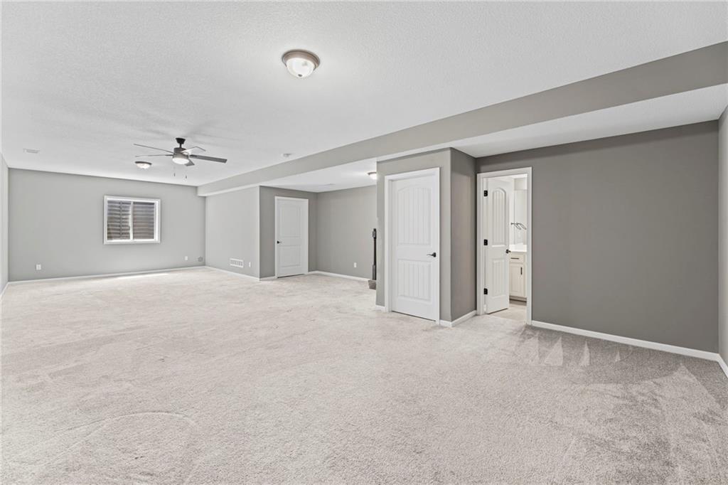9409 N Ditzler Avenue Property Photo 30