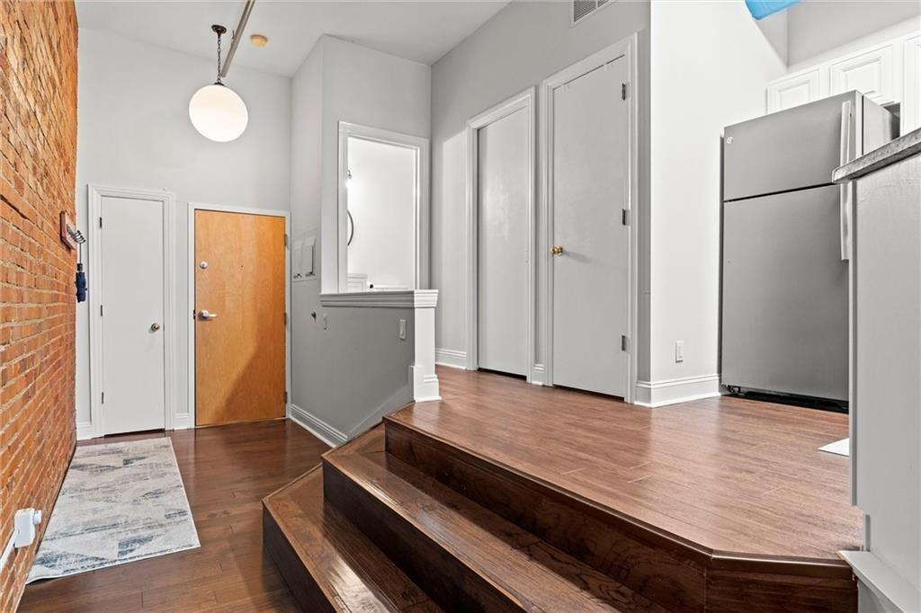 700 Broadway Boulevard Property Photo 8