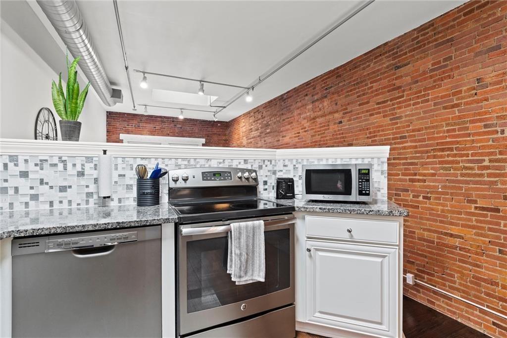 700 Broadway Boulevard Property Photo 10