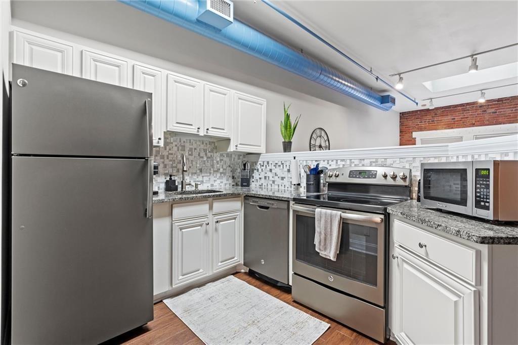 700 Broadway Boulevard Property Photo 12