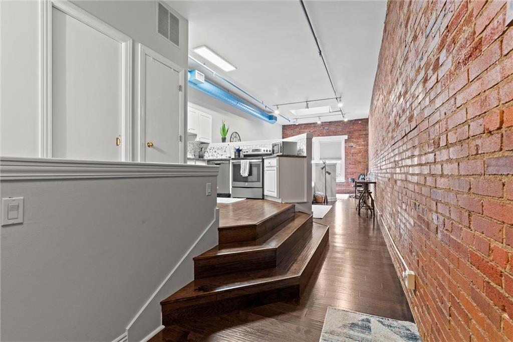 700 Broadway Boulevard Property Photo 15