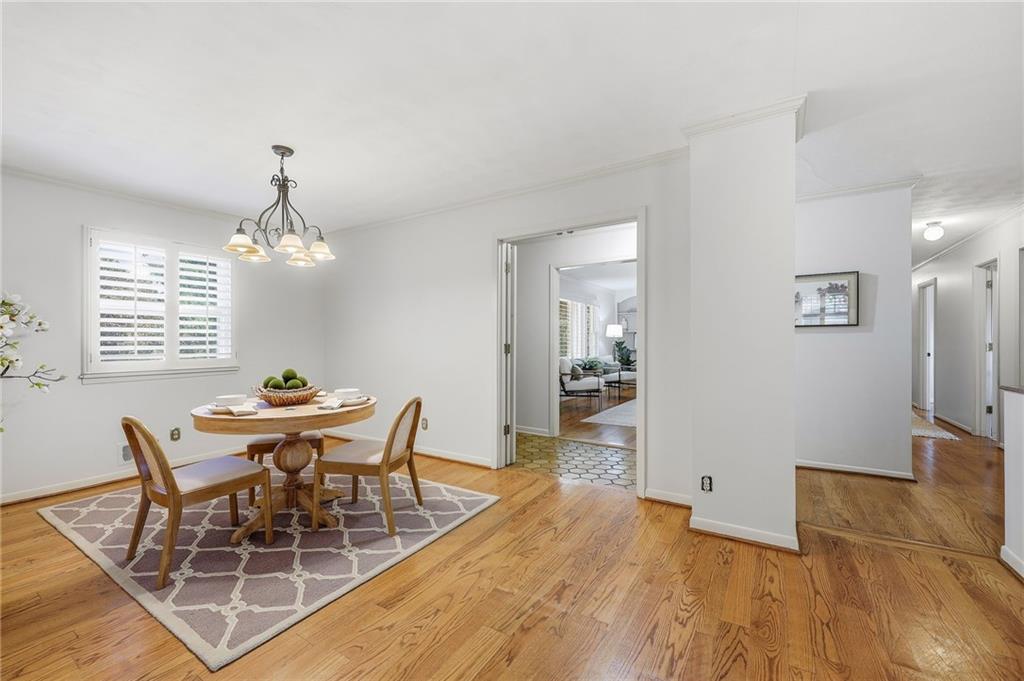 211 W 104th Terrace Property Photo 20