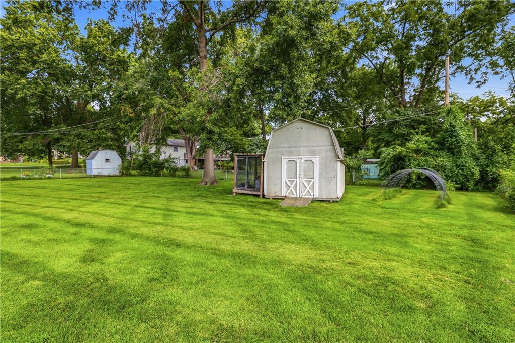 6807 N Brookside Road Property Photo 23