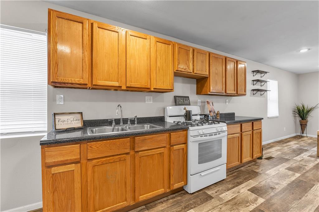 122 W Walnut Street Property Photo 7