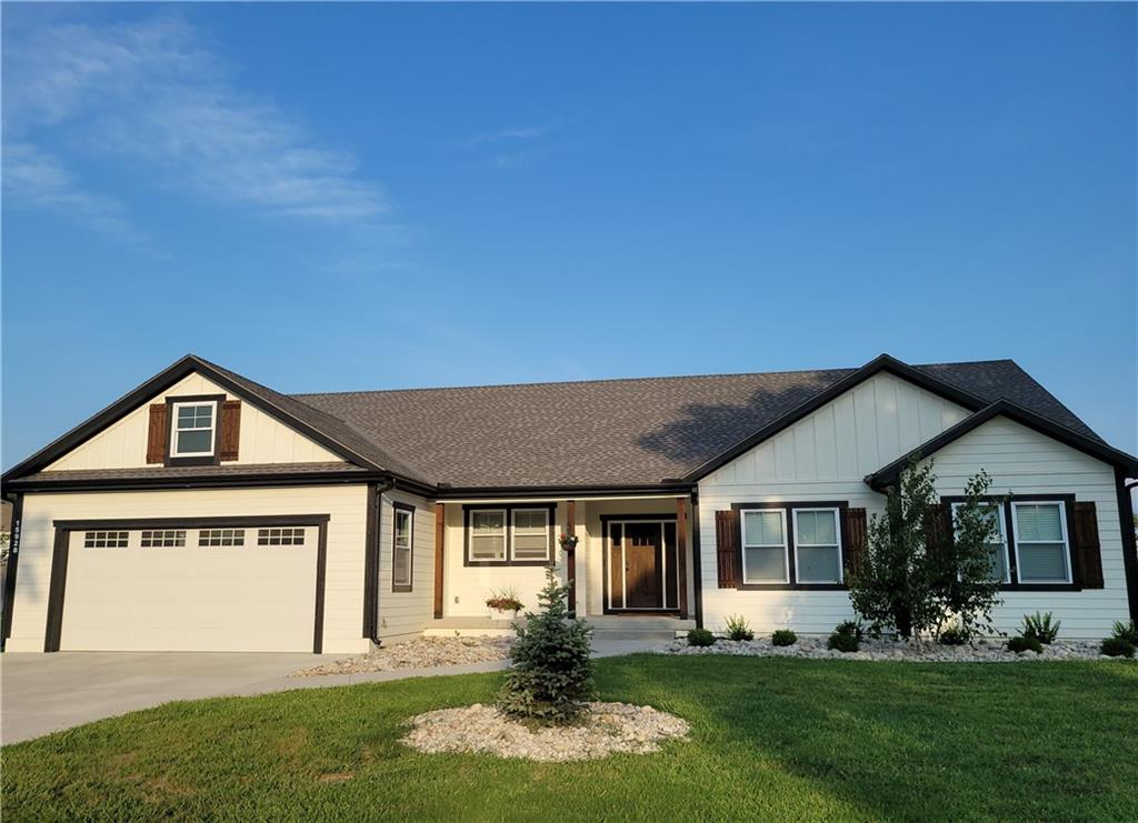 15928 E Cogan Lane Property Photo 2