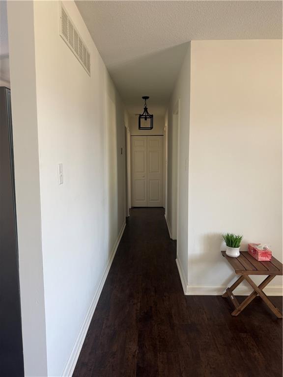 208 Willow Lane Property Photo 12
