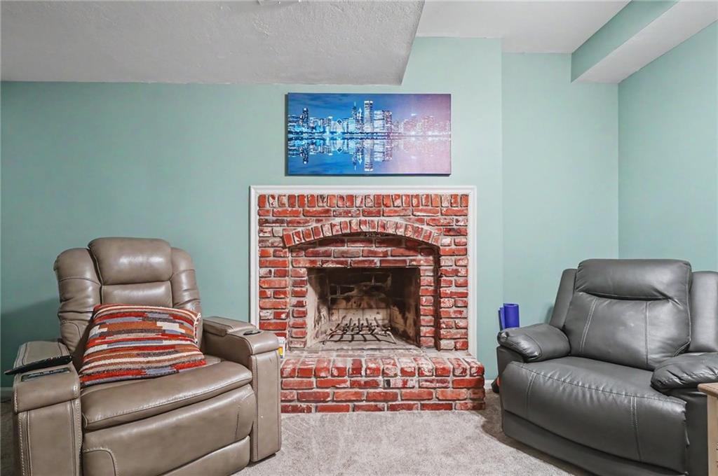 14935 W 76th Street Property Photo 30
