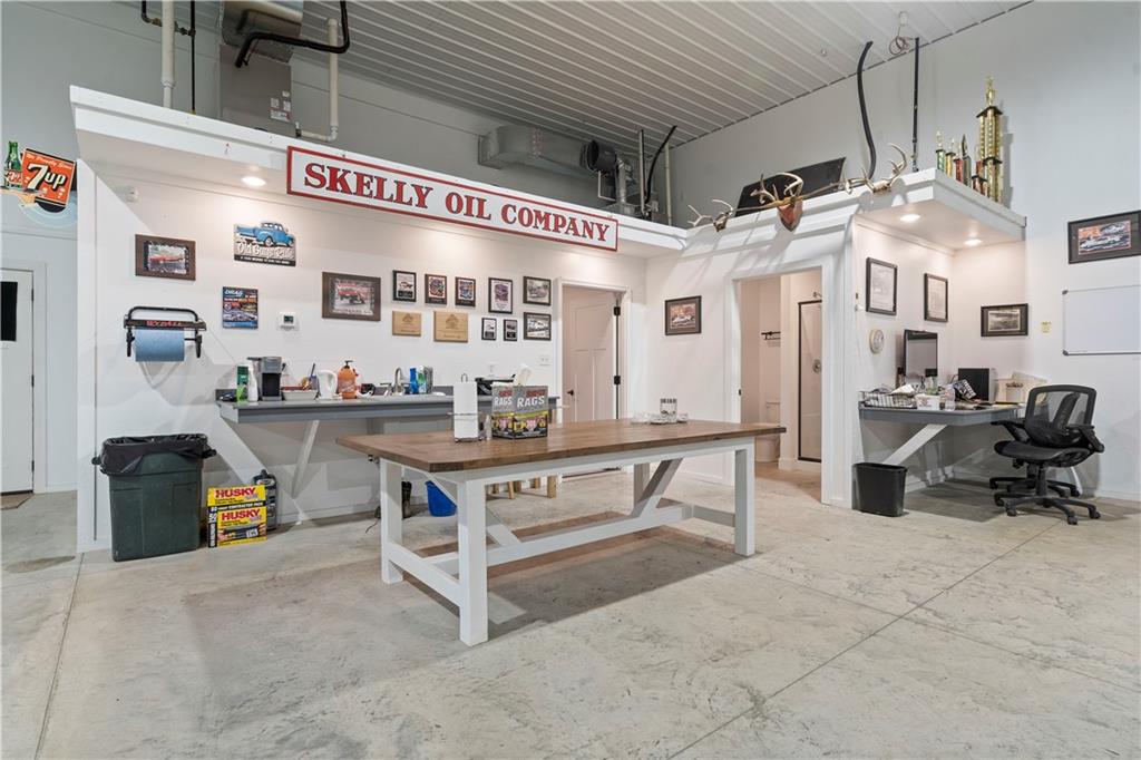 15803 E Us Highway 24 Highway Property Photo 8