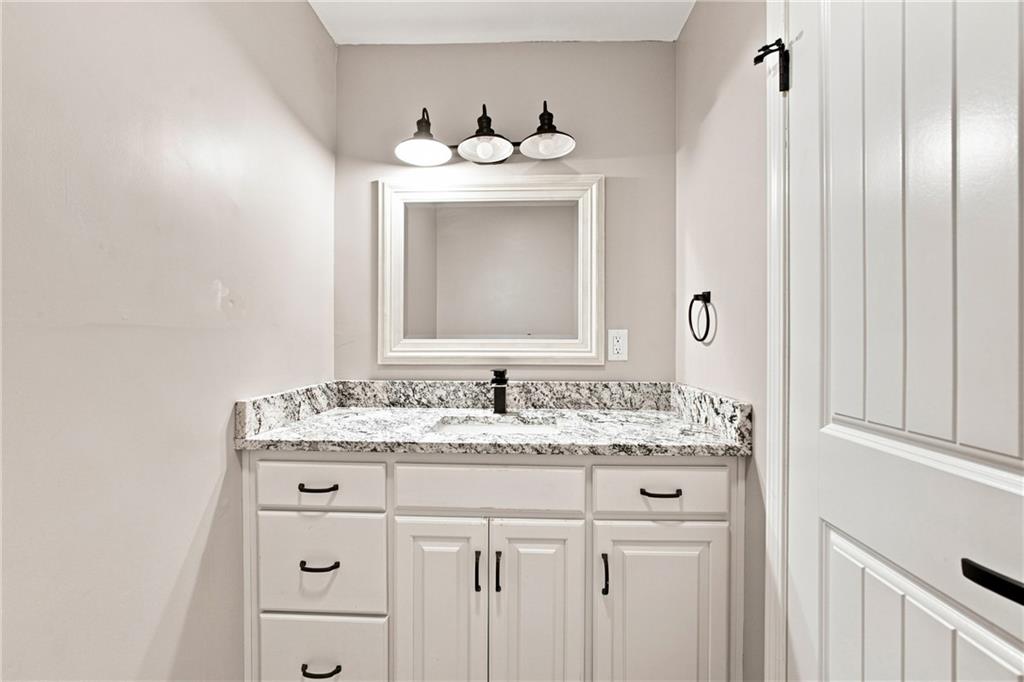 244 N Winnebago Drive Property Photo 26