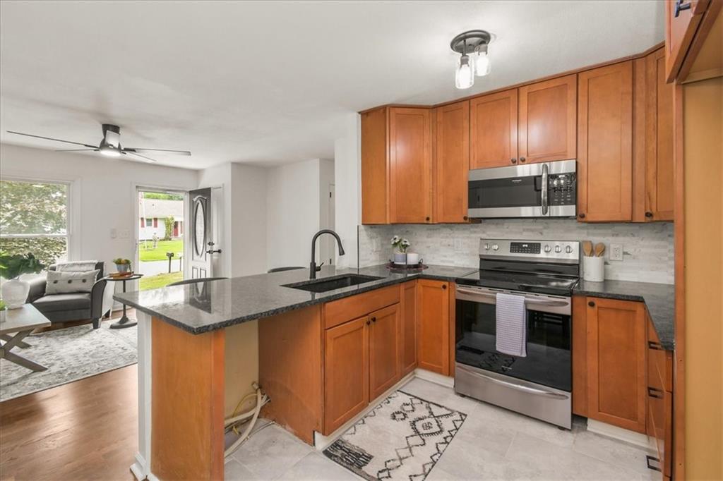 1002 S Main Street Property Photo 15