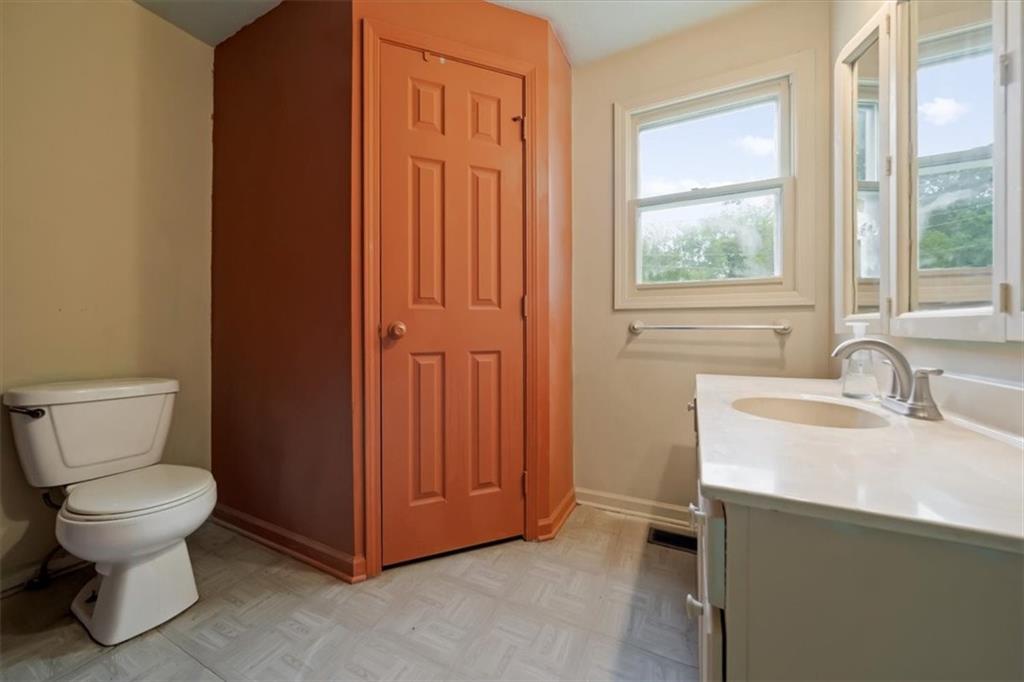 103 Ash Street Property Photo 17