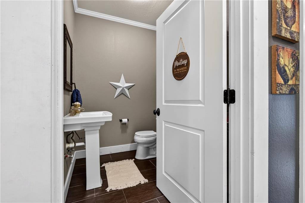 953 S 190th Street Property Photo 33