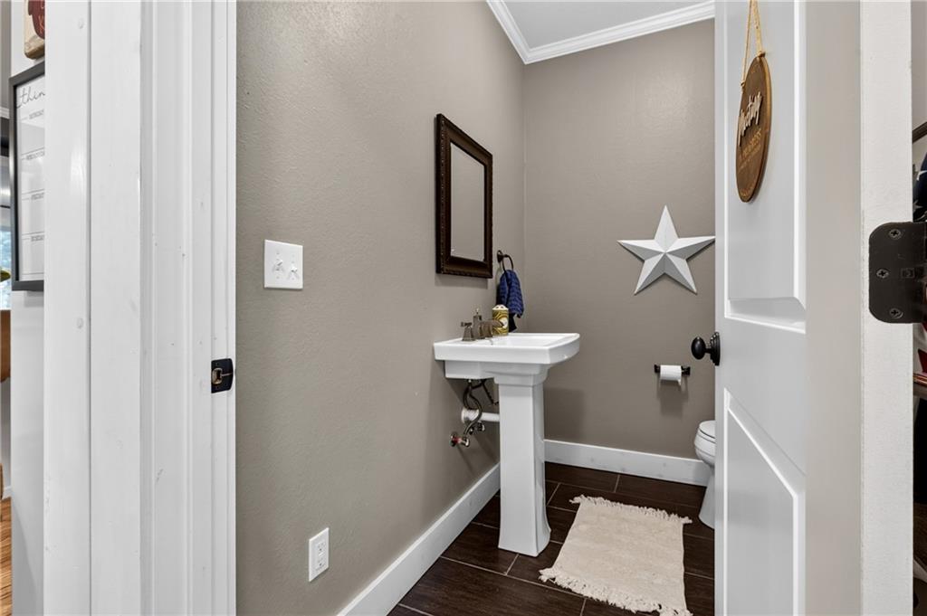 953 S 190th Street Property Photo 34