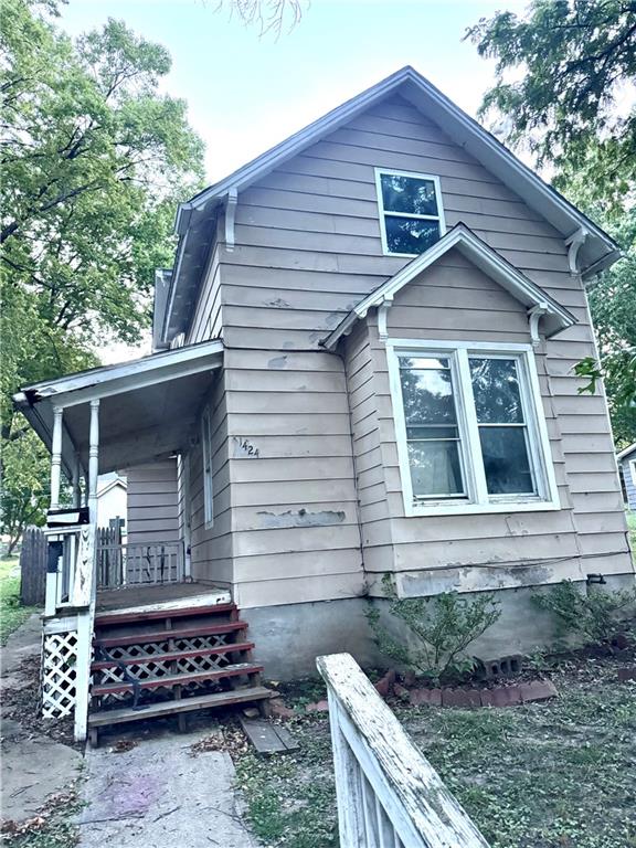 1424 6th Avenue Property Photo 1
