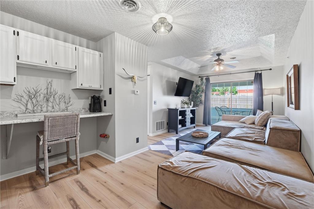 105 E Amity Street Property Photo 25