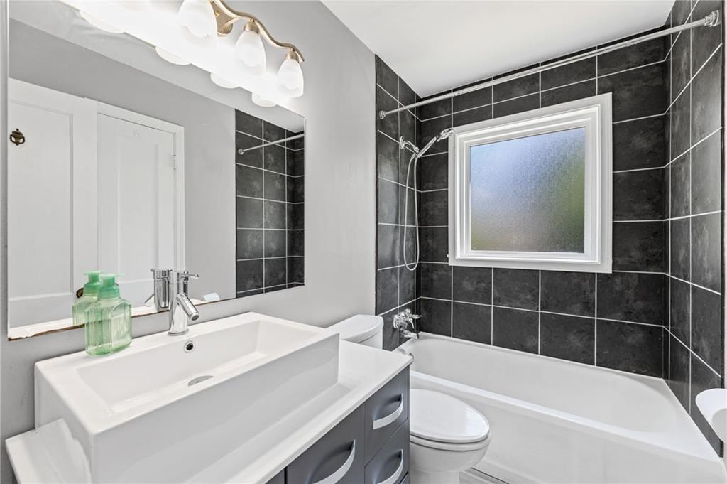 4935 Juniper Street Property Photo 17